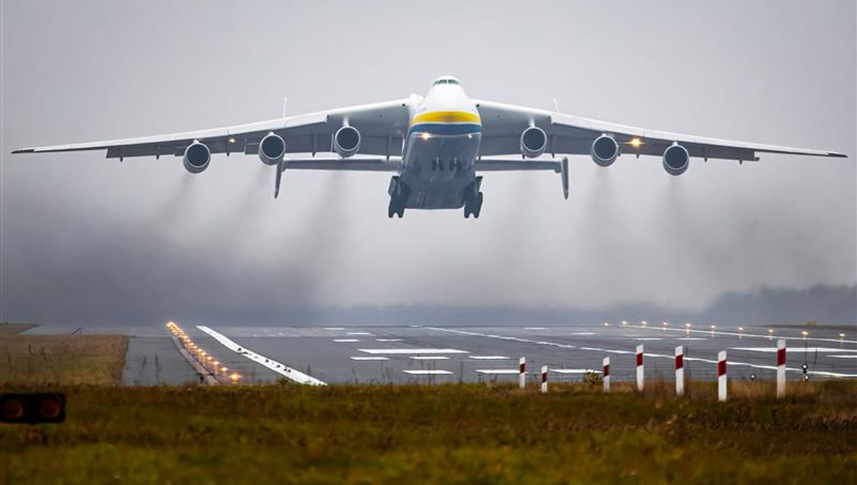 Antonov AN-124 surcando los cielos de Argentina