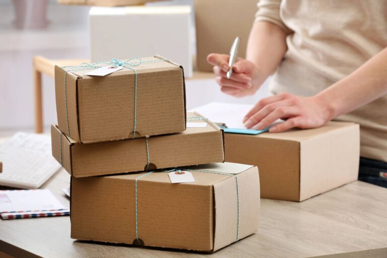 Importación a través del Régimen Courier paquete internacional llegando a Argentina de forma rápida y segura