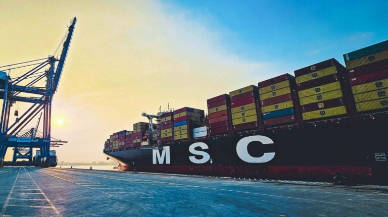 Movimiento de contenedores liderado por MSC en la flota marítima global