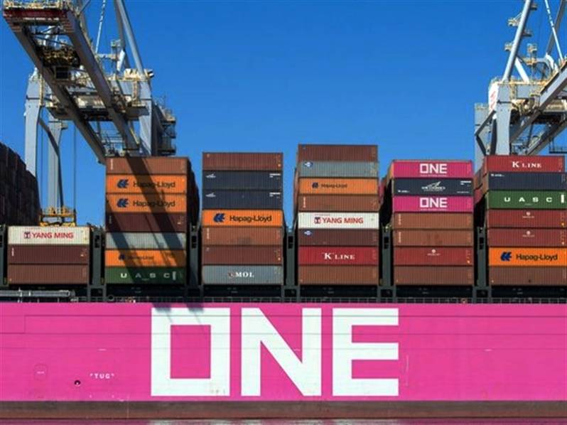 Compact Neo-Panamax con 21 bahías