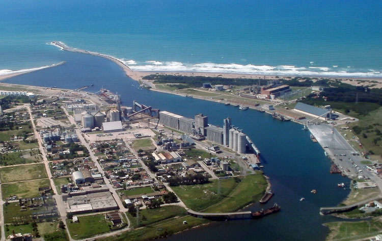 Ubicación de Puerto Quequén para exportaciones agropecuarias.