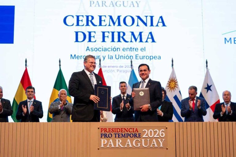 Acuerdo UE-Mercosur firmado en Asunción por autoridades del bloque y de la Unión Europea