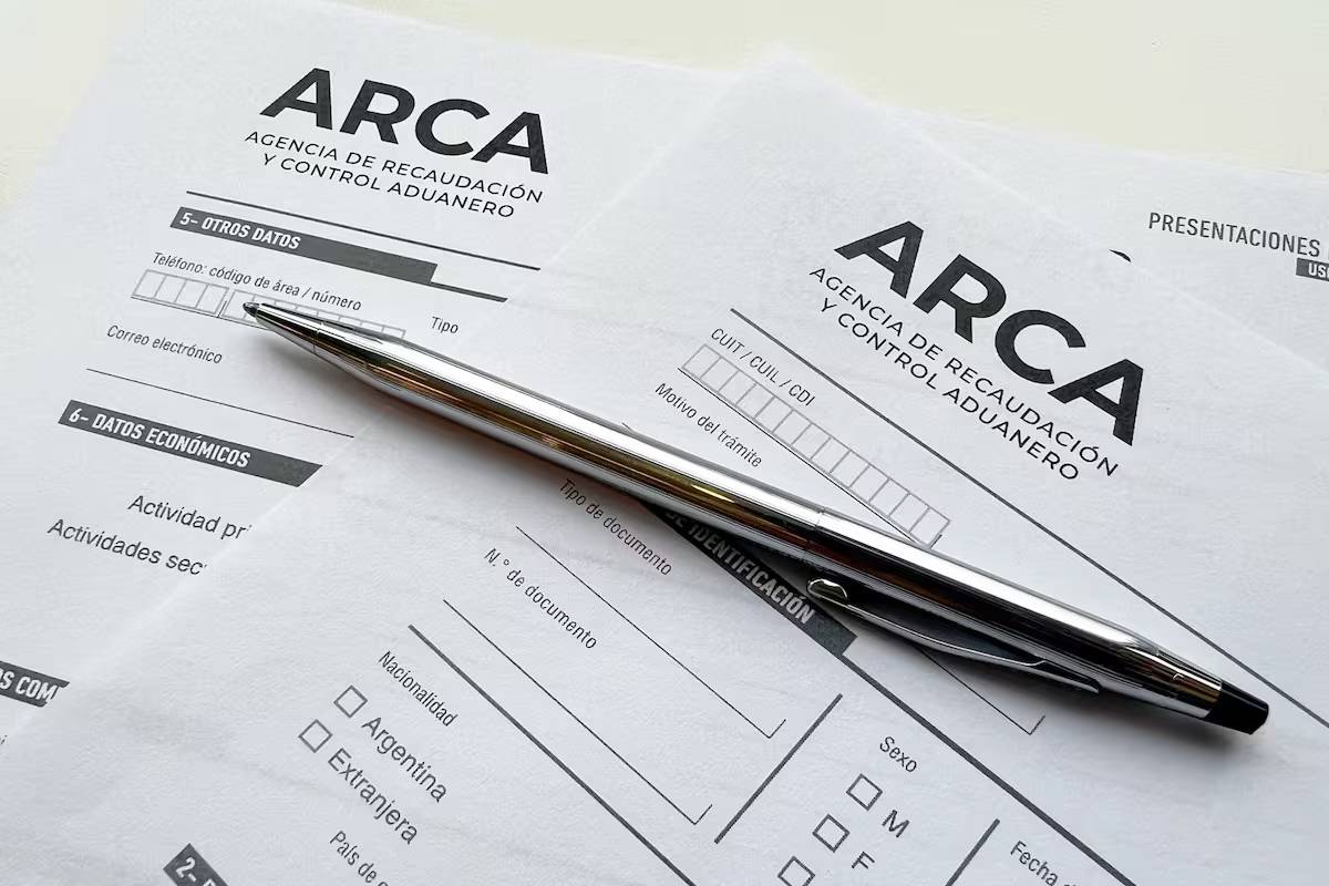 Evolución de tasas del Impuesto PAIS desde 2023