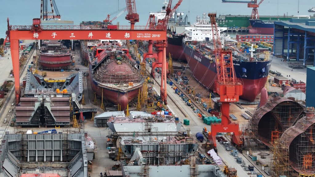 Hapag-Lloyd amplía su flota ecológica con buques construidos en China