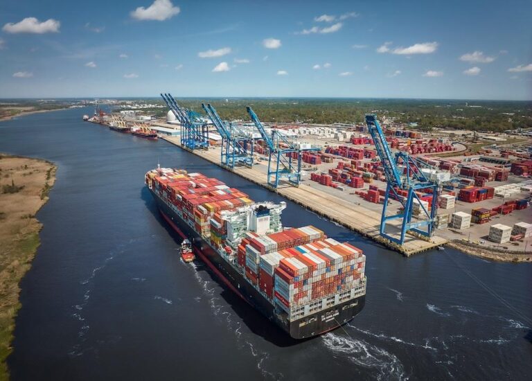 Puntualidad marítima en puertos de Sudamérica durante septiembre de 2026.