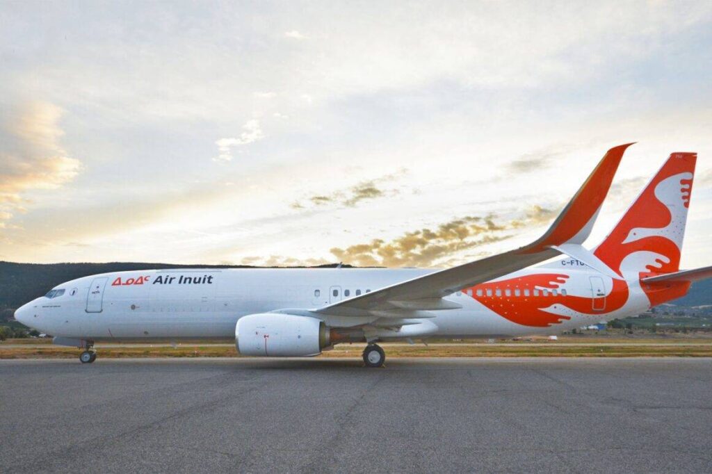 Boeing 737-800 Combi operando en regiones remotas