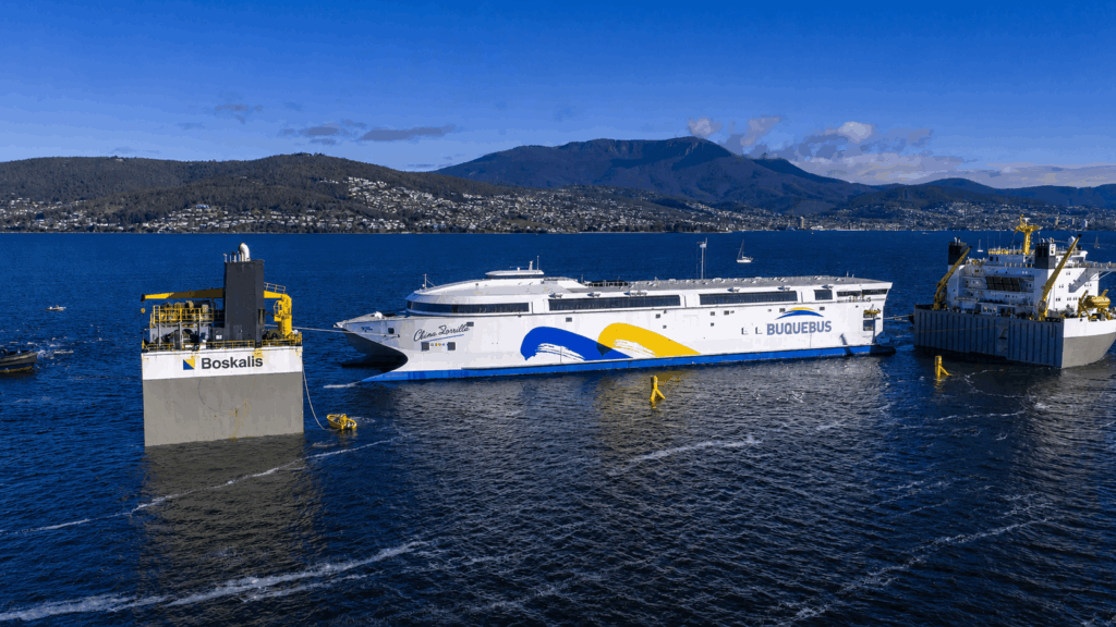 China Zorrilla, el ferry eléctrico más grande del mundo, rumbo a Sudamérica