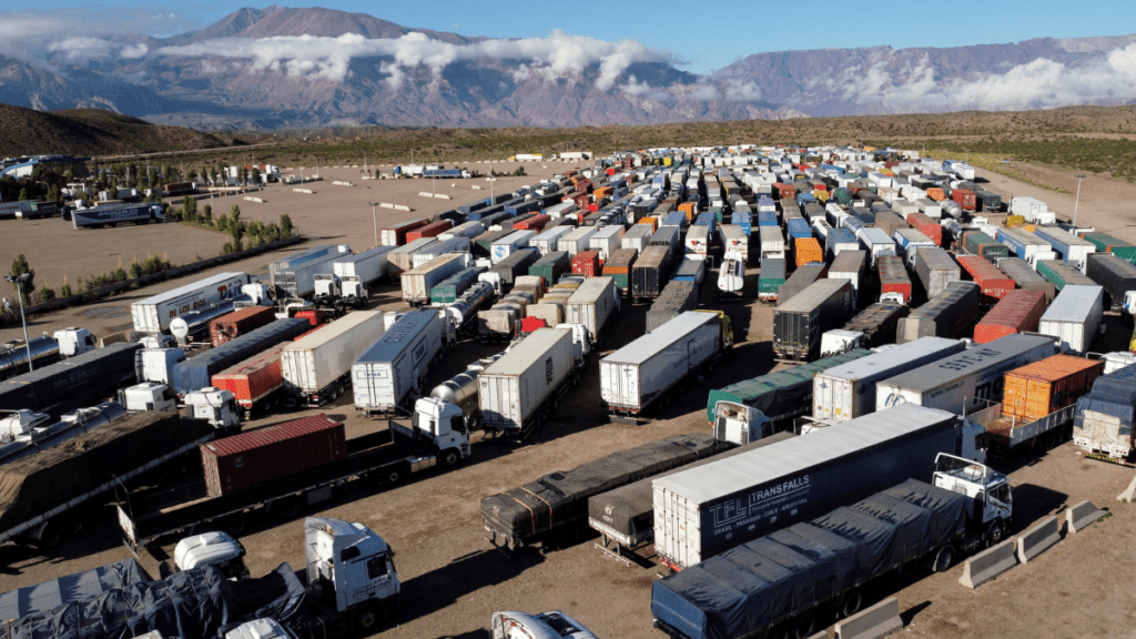 Combustibles en Chile: abastecimiento de diésel para transporte y distribución