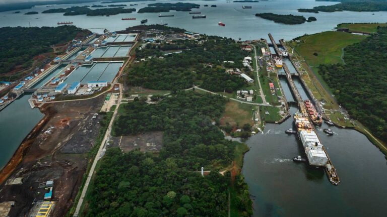 Canal de Panamá con récord operativo y menor tiempo de cruce