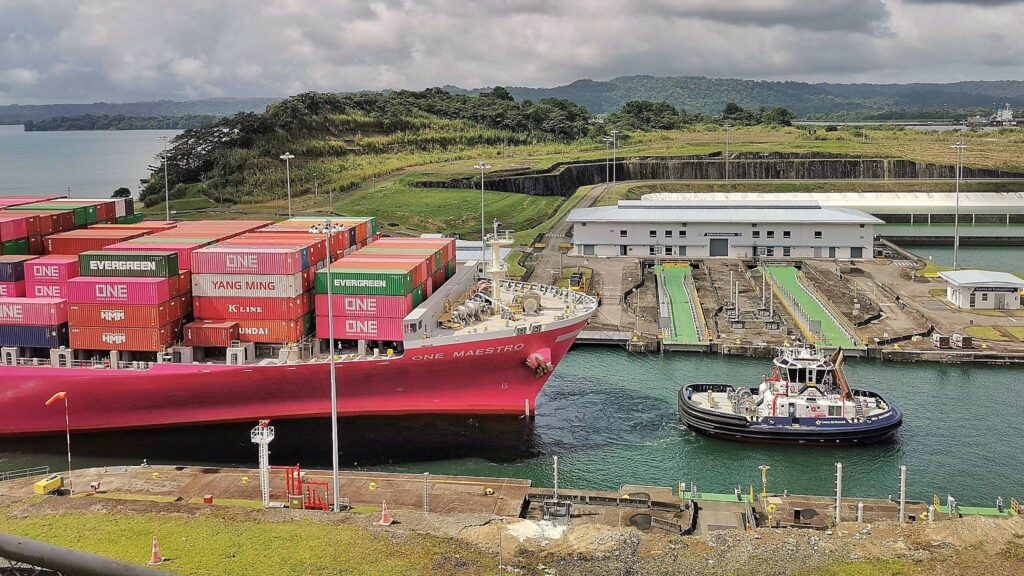 Tránsitos en el Canal de Panamá durante septiembre de 2026