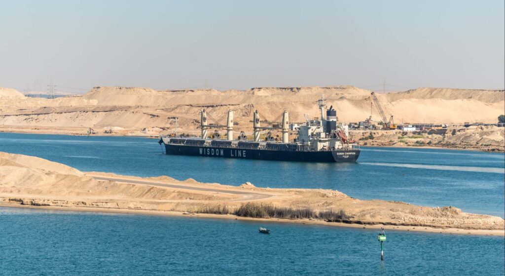 tráfico Canal de Suez y buques menores a 4.000 TEU”