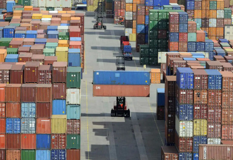 Importaciones en agosto en una terminal portuaria argentina