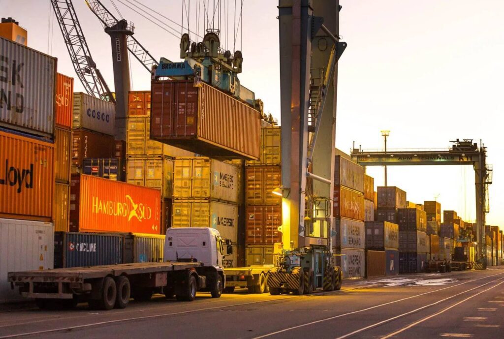 superávit comercial 2025: exportaciones e importaciones de diciembre