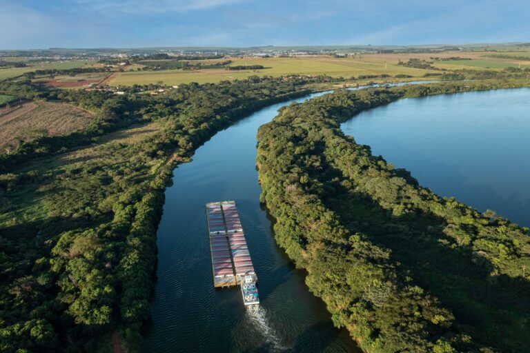 licitación Hidrovía Paraná dragado río
