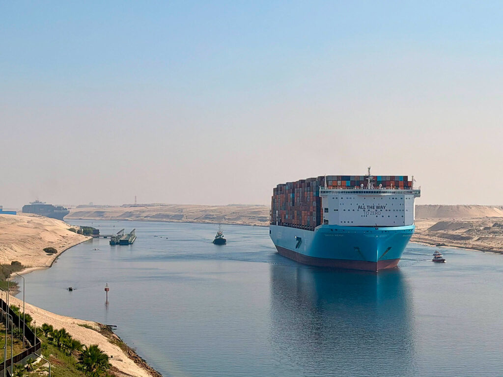 Canal de Suez y regreso de las principales navieras internacionales.