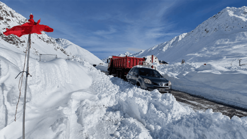 Camiones varados con cargas refrigeradas en la Patagonia