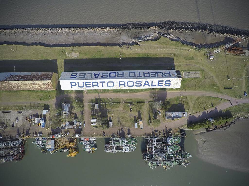 primera exportacion de petróleo desde Puerto Rosales