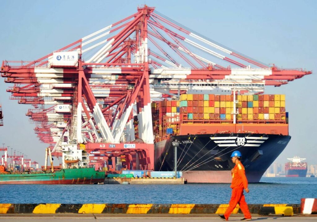 Comparativa de TEU 2025 entre Shanghái, Ningbo y Qingdao