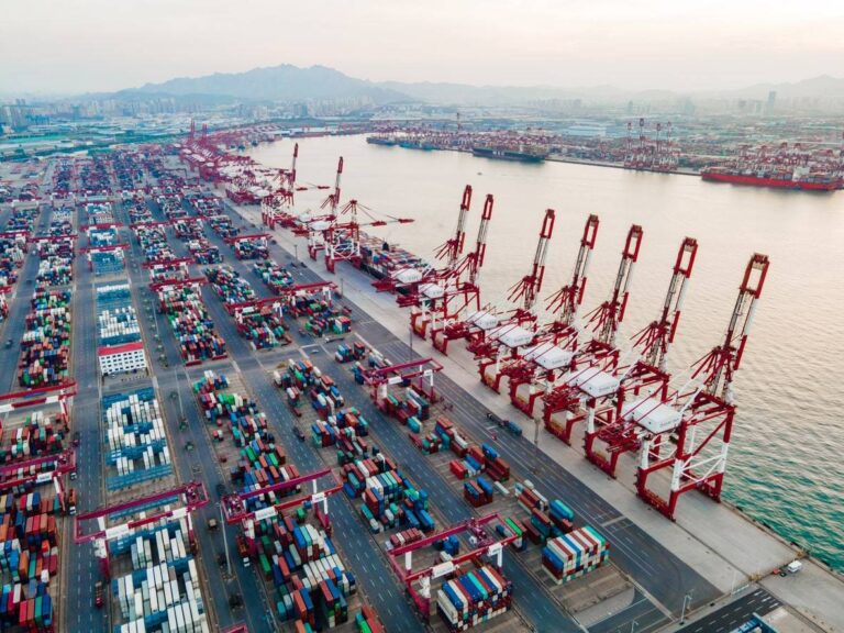 guerra comercial entre China y EEUU en el comercio marítimo global