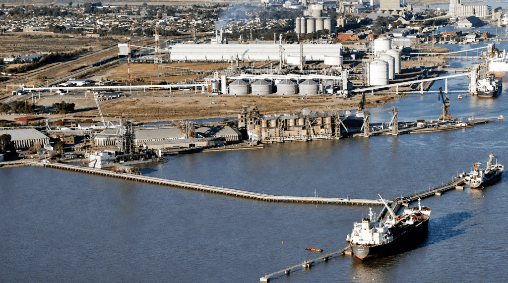 Infraestructura portuaria para exportaciones petroquímicas argentinas
