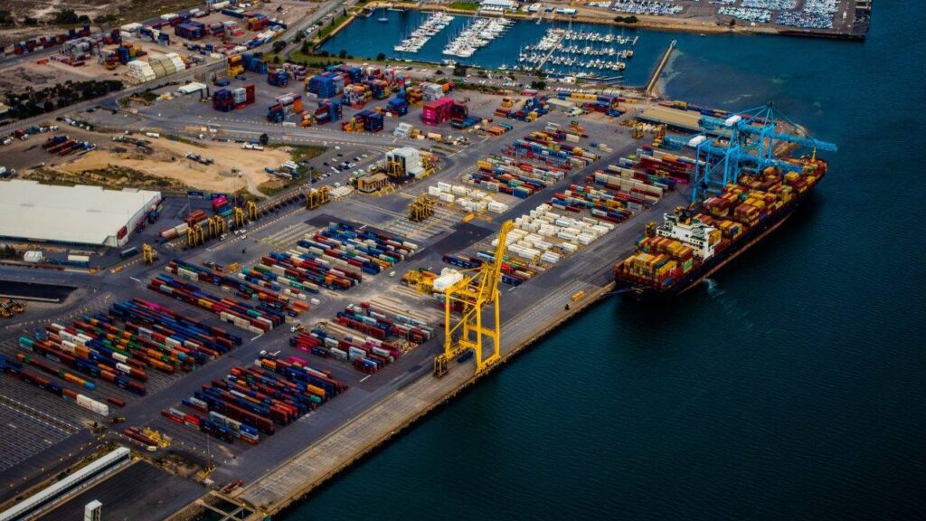 transporte marítimo y planificación logística para importadores y exportadores