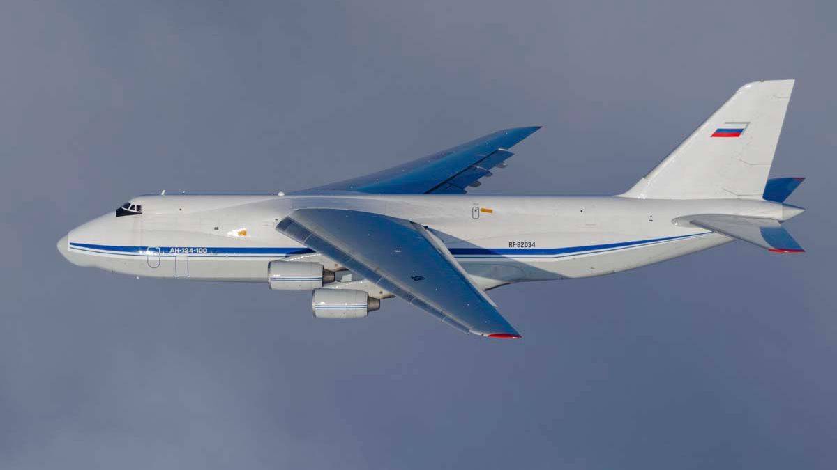 Antonov An-124 Ruslan utilizado para transportar ayuda humanitaria