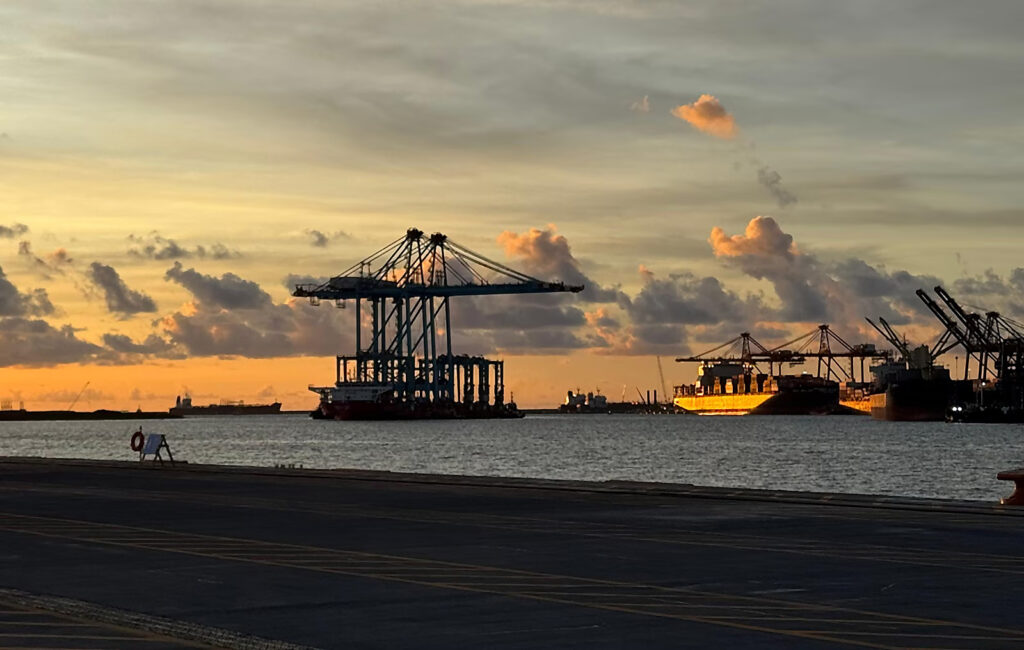 Inversiones en terminales de Suape en Brasil.