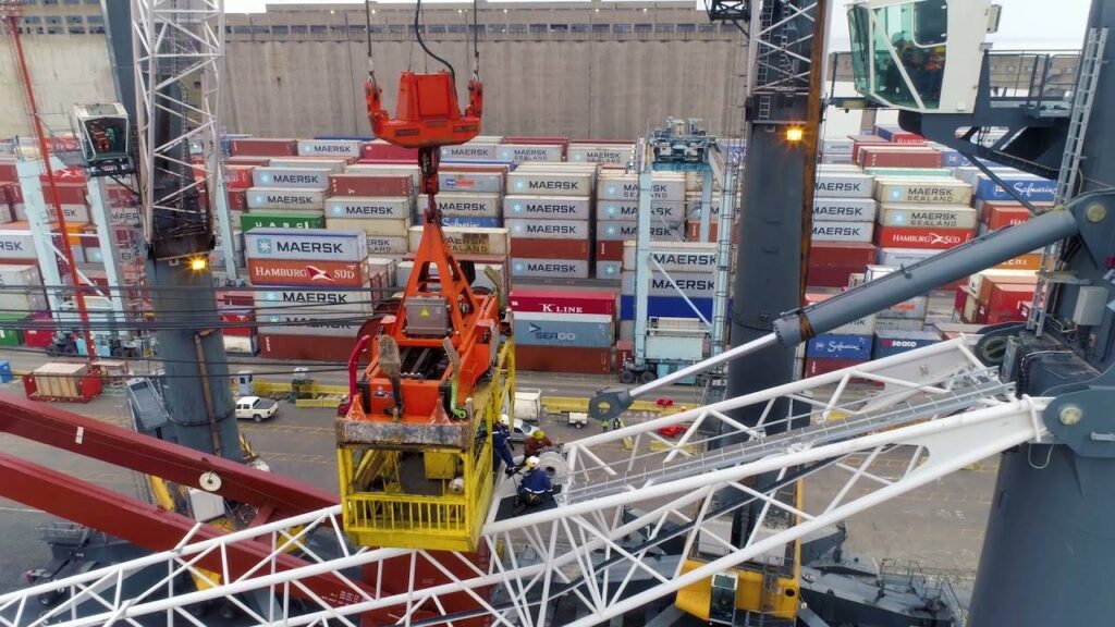 trabajos en la terminal 4 del puerto de Buenos Aires