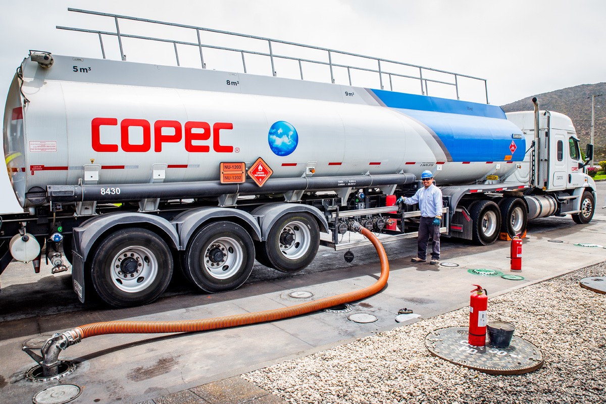 Suba del diésel en Chile y efecto en camiones de carga y logística