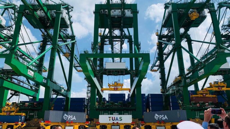 Tuas Port como megaproyecto de logística marítima global