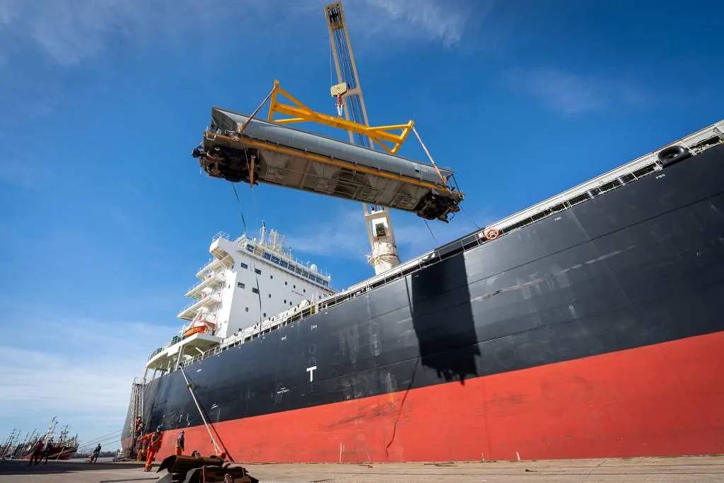 Nuevos vagones cerealero de Belgrano Cargas en el Puerto de Buenos Aires